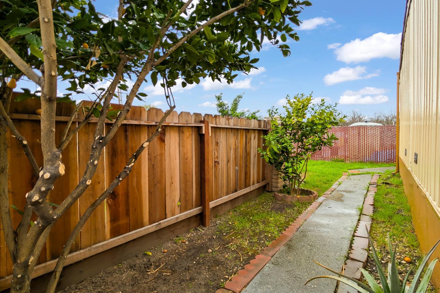 Detail Gallery Image 36 of 39 For 5100 N Highway 99 90, Stockton,  CA 95212 - 3 Beds | 3 Baths
