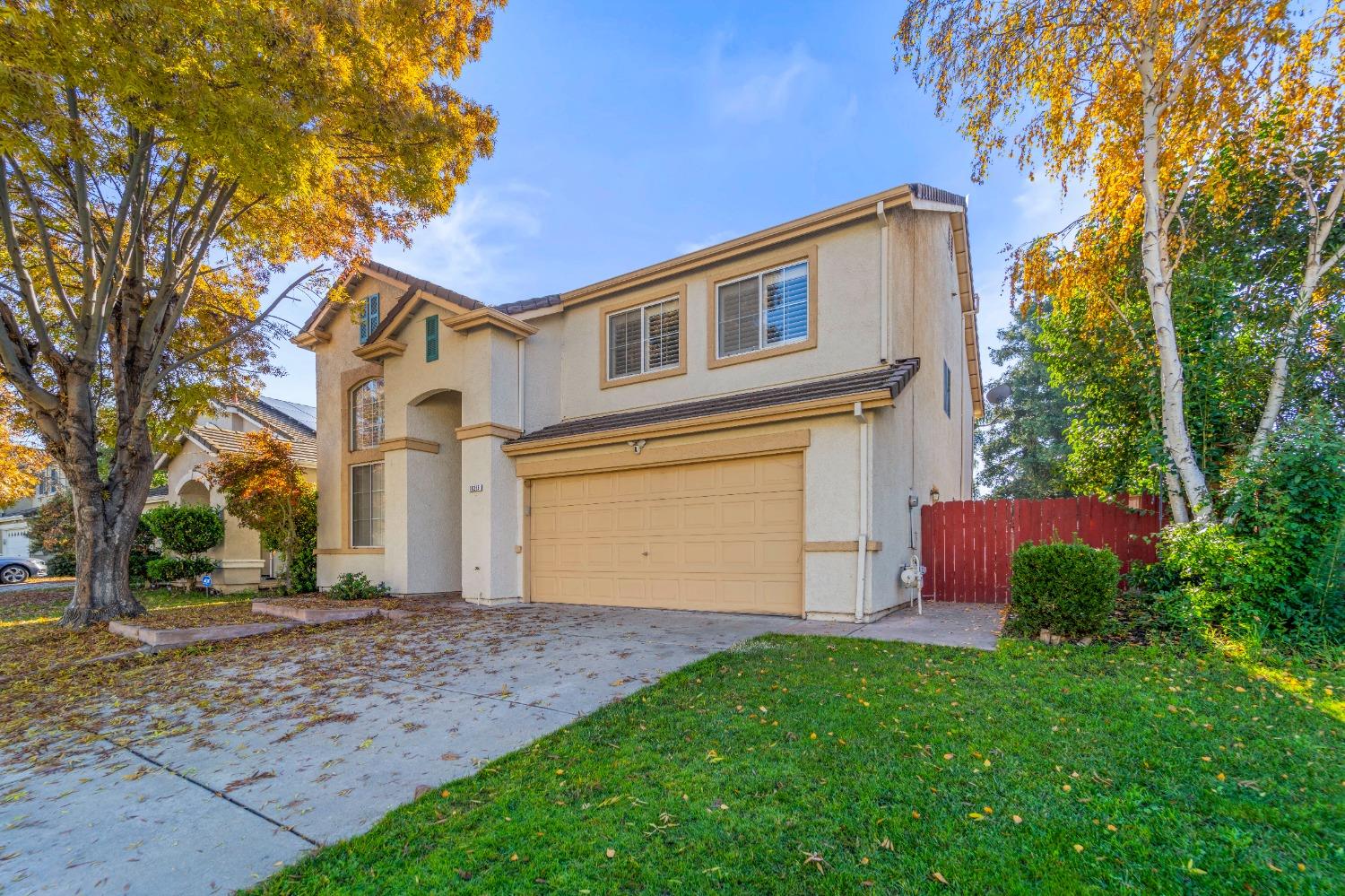 Detail Gallery Image 3 of 46 For 10215 River Park Cir, Stockton,  CA 95209 - 4 Beds | 3 Baths