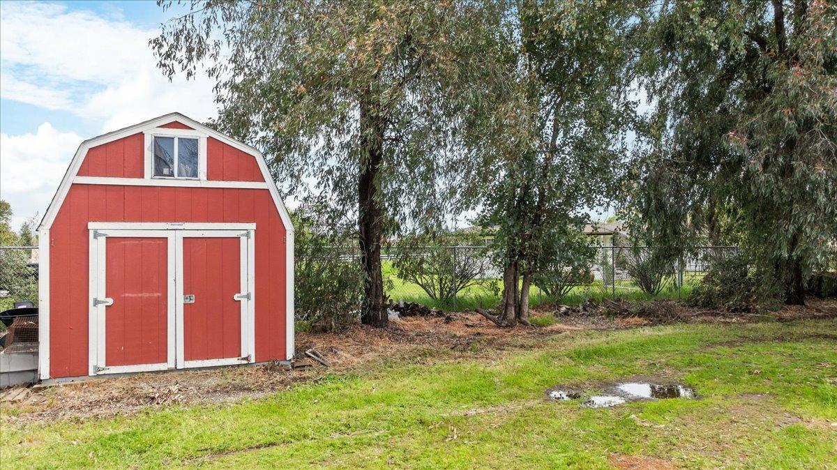 Detail Gallery Image 57 of 72 For 940 N Fine Rd, Linden,  CA 95236 - 4 Beds | 2/1 Baths