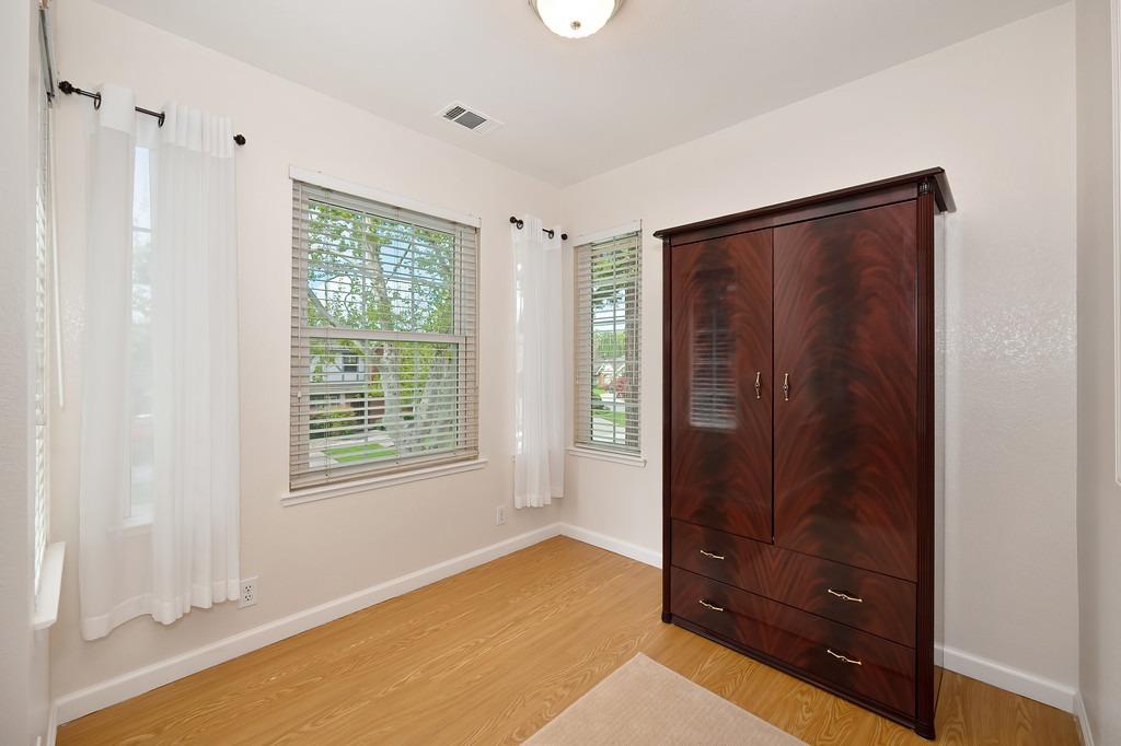 Detail Gallery Image 49 of 78 For 7707 Rio Barco Way, Sacramento,  CA 95831 - 4 Beds | 3 Baths