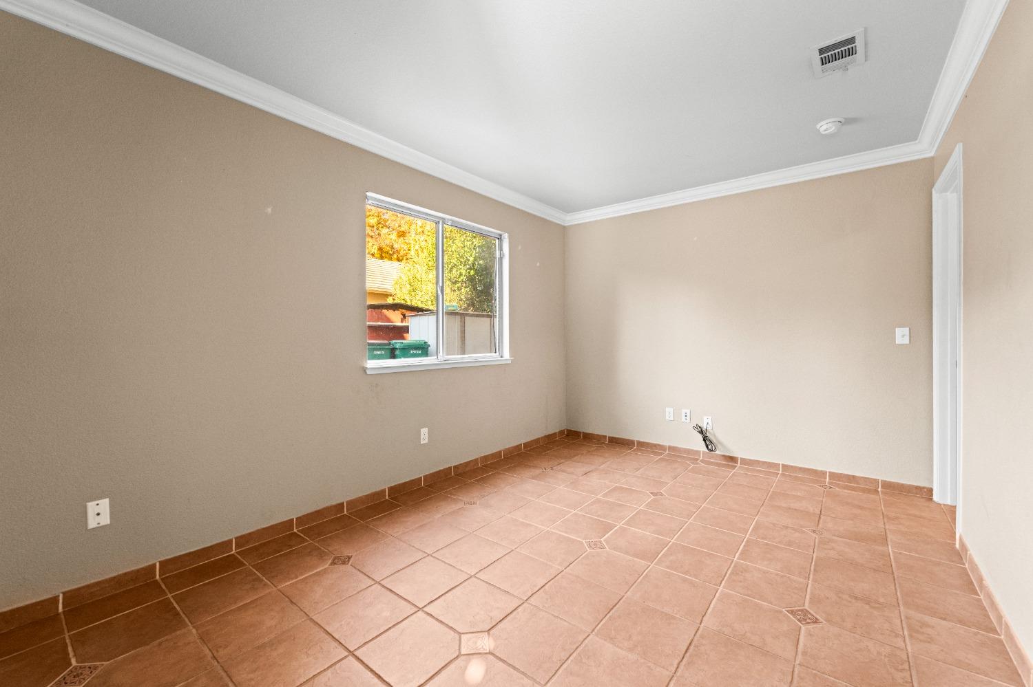 Detail Gallery Image 20 of 46 For 10215 River Park Cir, Stockton,  CA 95209 - 4 Beds | 3 Baths