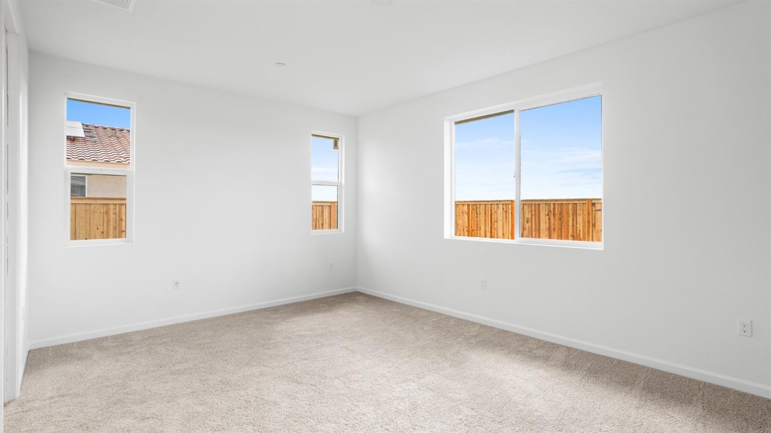 Detail Gallery Image 17 of 36 For 1054 Camomile Dr, Plumas Lake,  CA 95961 - 4 Beds | 2 Baths