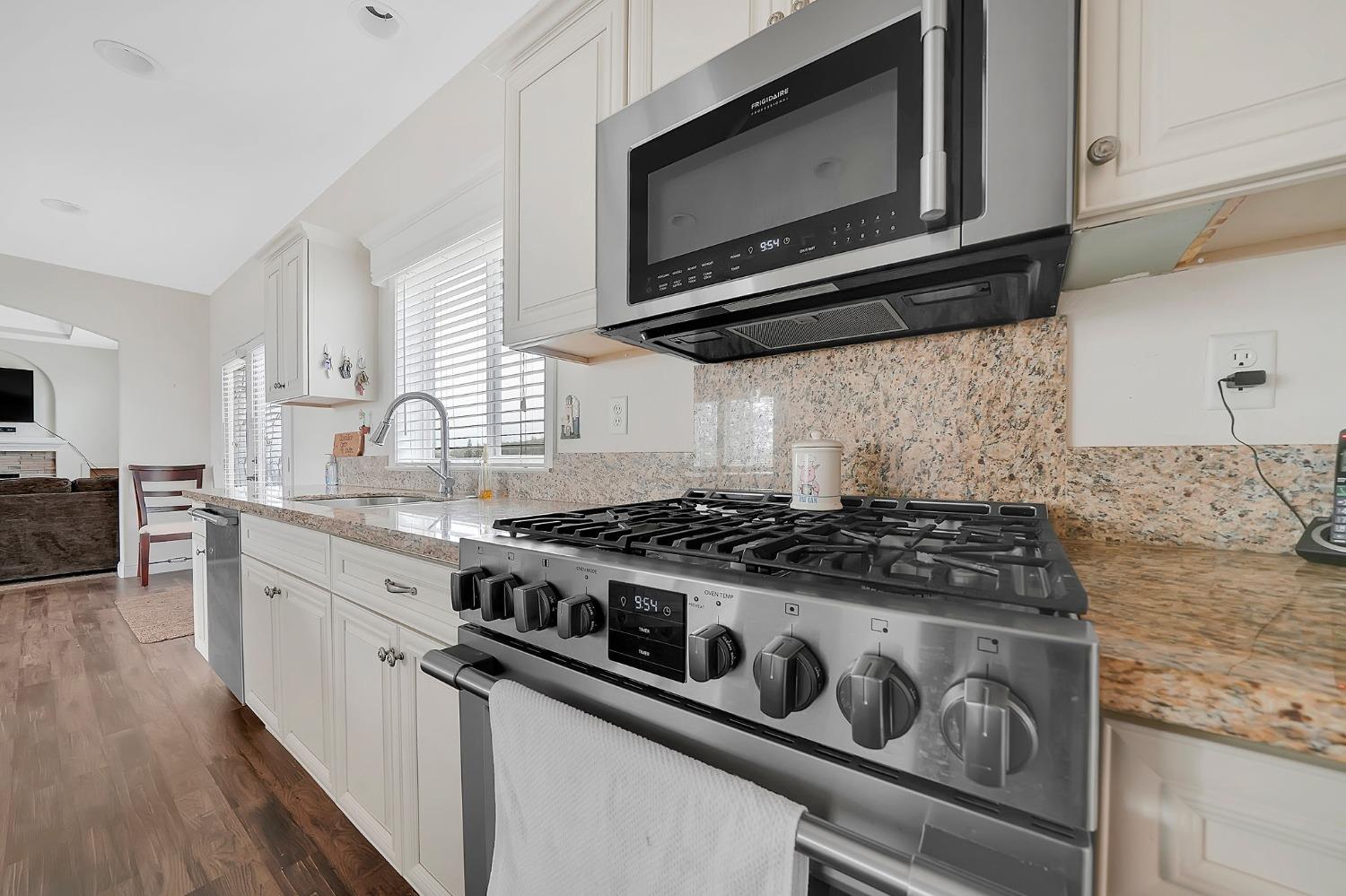 Detail Gallery Image 22 of 92 For 3745 Paramae Rd, Rail Road Flat,  CA 95248 - 6 Beds | 4 Baths