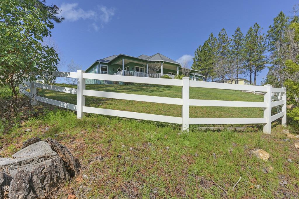 Detail Gallery Image 6 of 99 For 5901 Traverse Creek Rd, Garden Valley,  CA 95633 - 2 Beds | 2 Baths