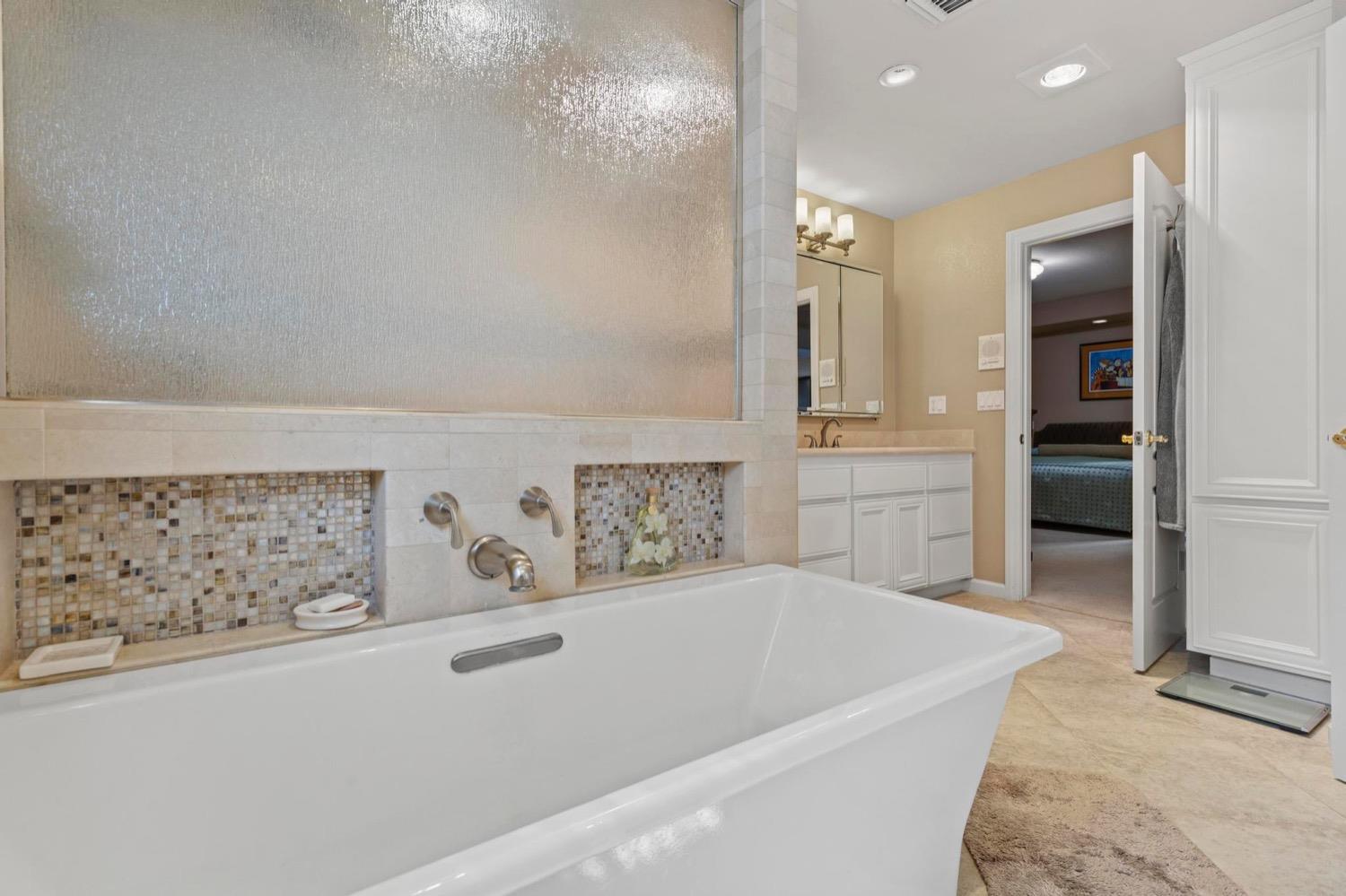 Detail Gallery Image 35 of 74 For 668 Gabriel Ave, Yuba City,  CA 95993 - 4 Beds | 4/1 Baths