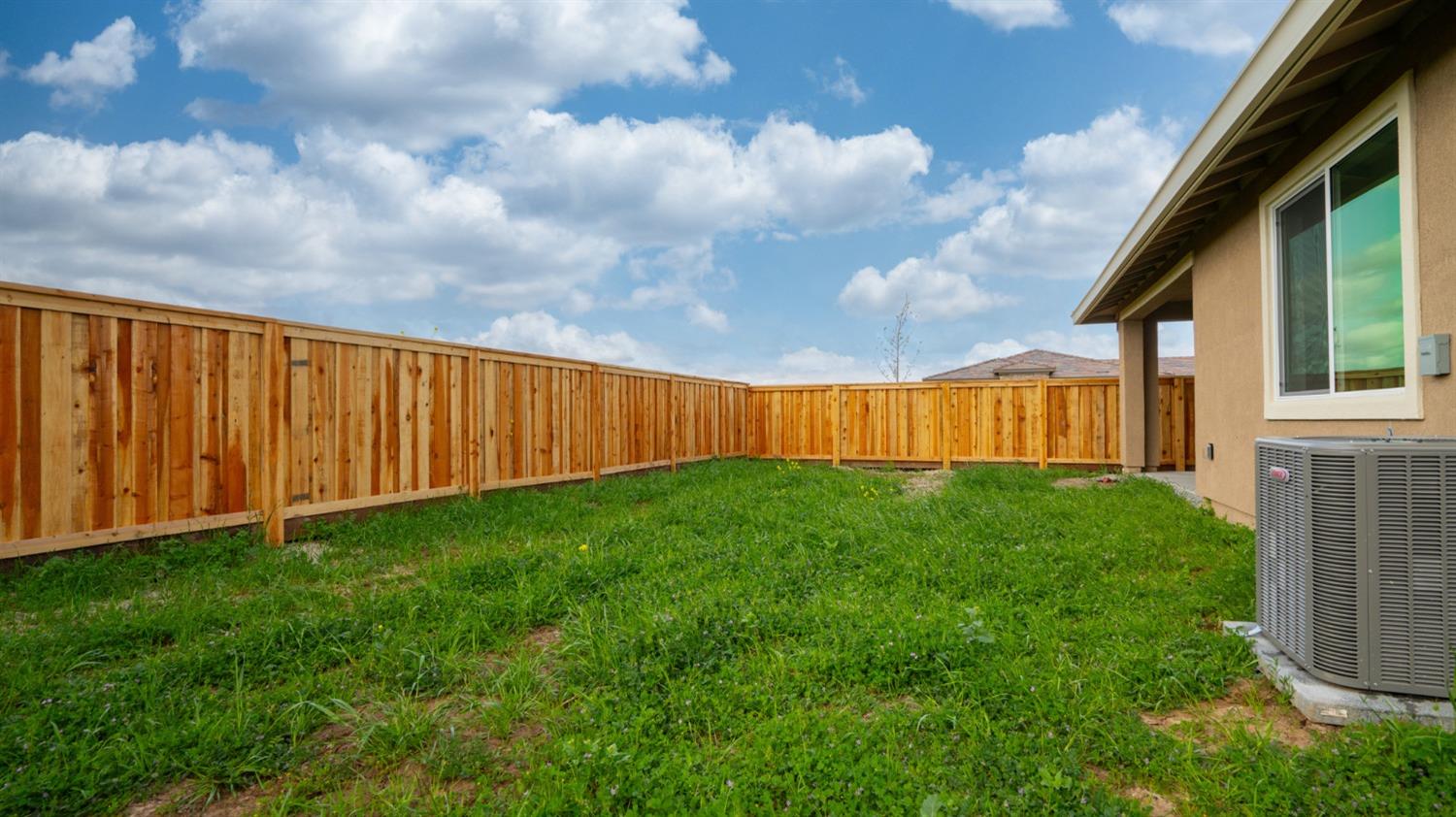 Detail Gallery Image 36 of 36 For 1054 Camomile Dr, Plumas Lake,  CA 95961 - 4 Beds | 2 Baths