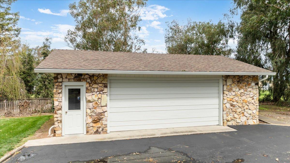 Detail Gallery Image 47 of 72 For 940 N Fine Rd, Linden,  CA 95236 - 4 Beds | 2/1 Baths