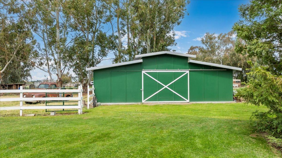 Detail Gallery Image 54 of 72 For 940 N Fine Rd, Linden,  CA 95236 - 4 Beds | 2/1 Baths