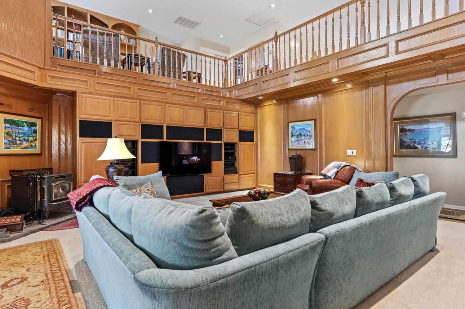 Detail Gallery Image 6 of 74 For 668 Gabriel Ave, Yuba City,  CA 95993 - 4 Beds | 4/1 Baths