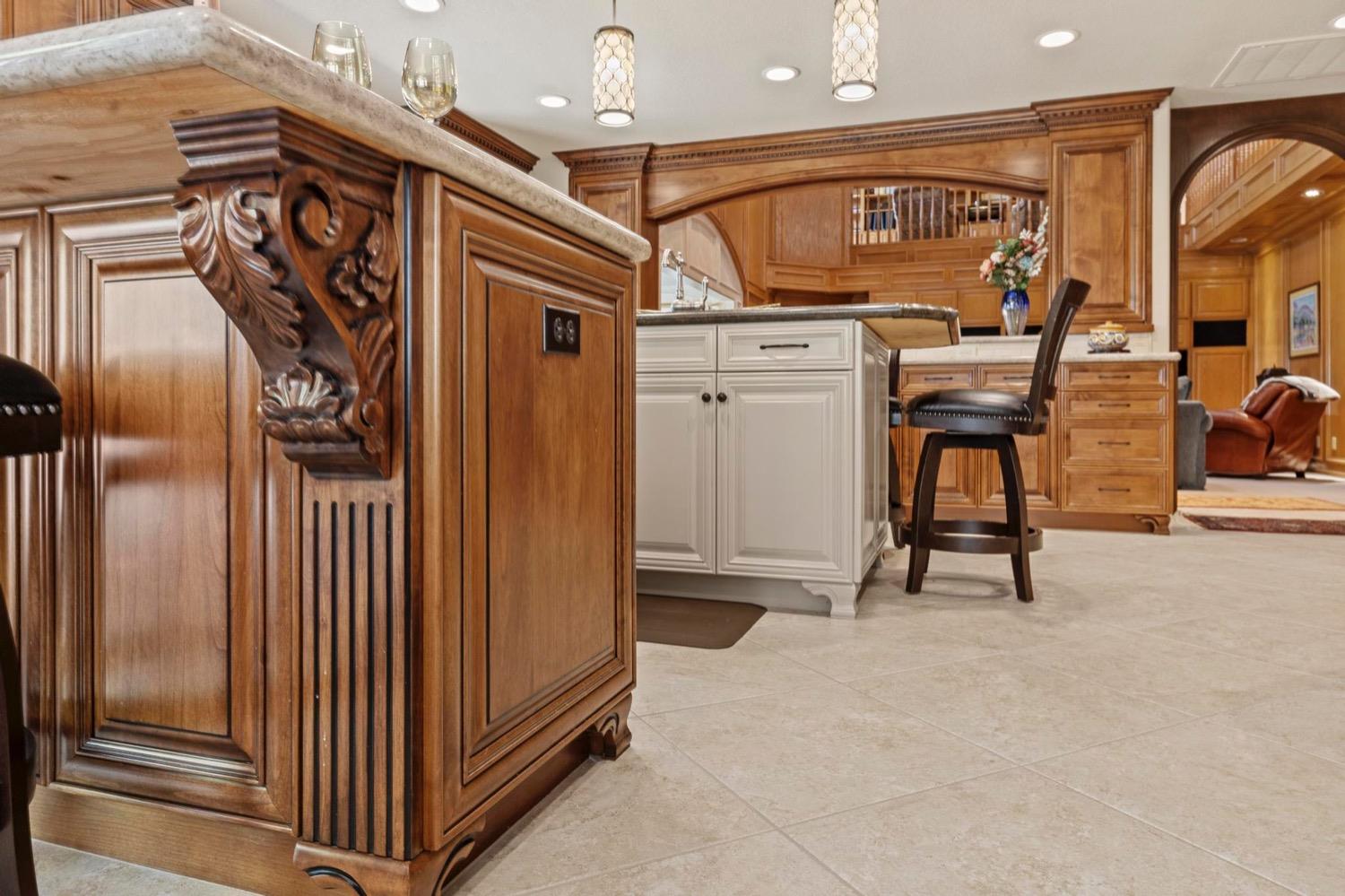 Detail Gallery Image 18 of 74 For 668 Gabriel Ave, Yuba City,  CA 95993 - 4 Beds | 4/1 Baths