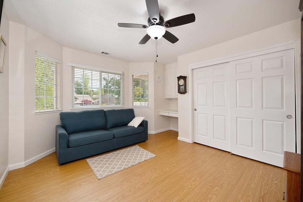 Detail Gallery Image 32 of 78 For 7707 Rio Barco Way, Sacramento,  CA 95831 - 4 Beds | 3 Baths