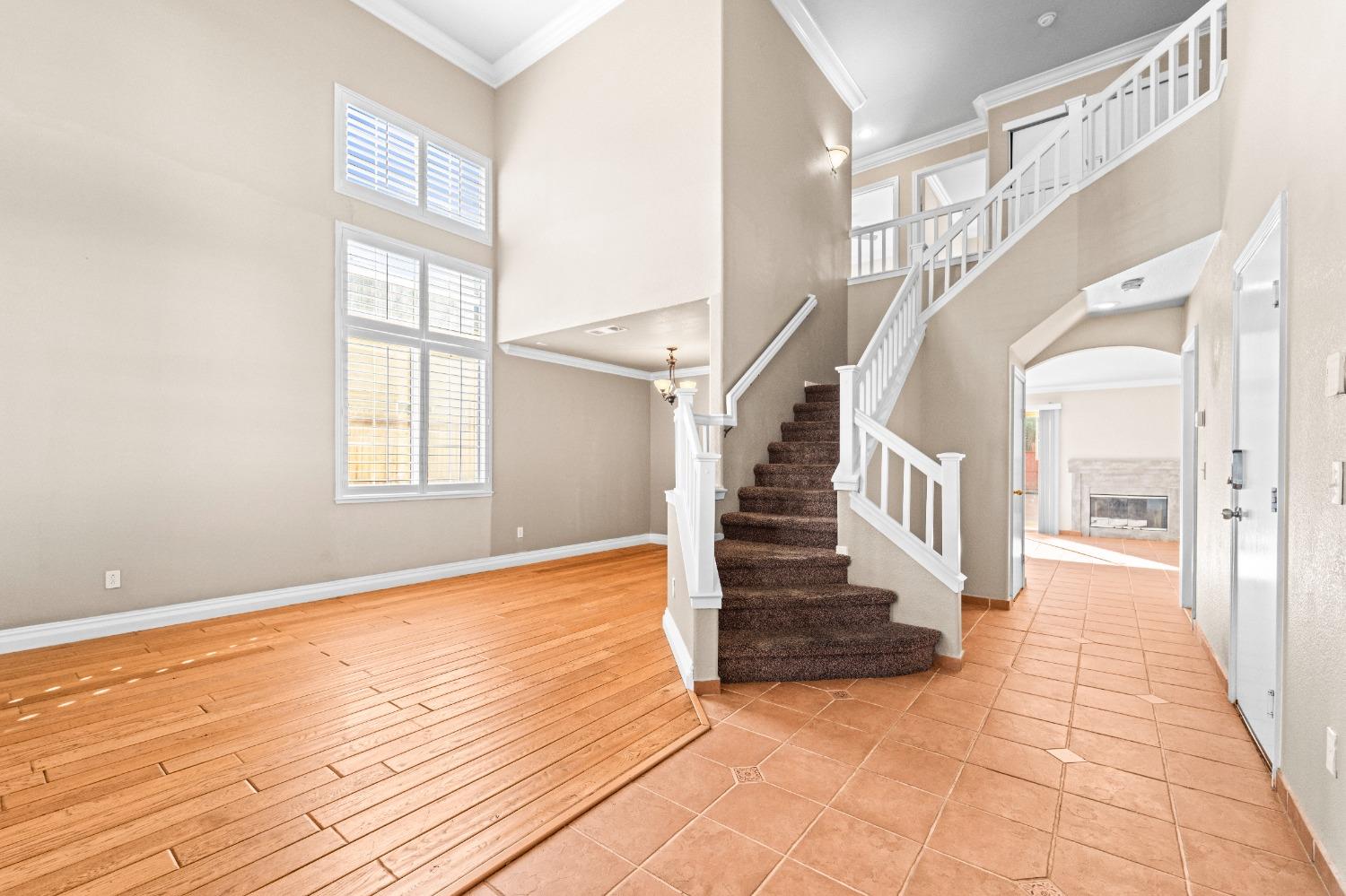Detail Gallery Image 5 of 46 For 10215 River Park Cir, Stockton,  CA 95209 - 4 Beds | 3 Baths
