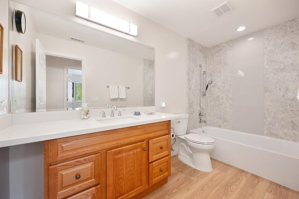 Detail Gallery Image 33 of 78 For 7707 Rio Barco Way, Sacramento,  CA 95831 - 4 Beds | 3 Baths