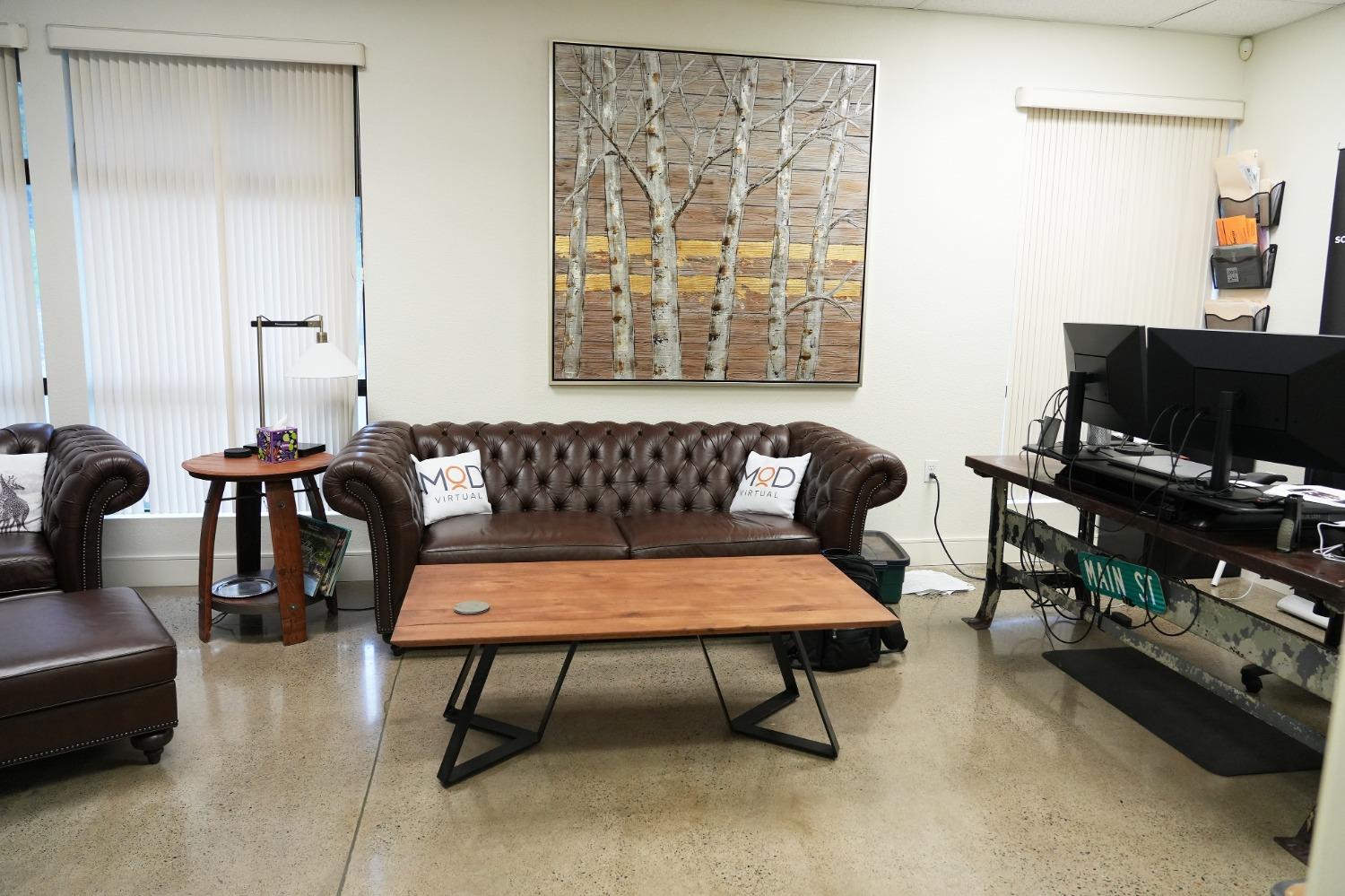 Detail Gallery Image 5 of 14 For 3001 E St, Sacramento,  CA 95816 - – Beds | – Baths