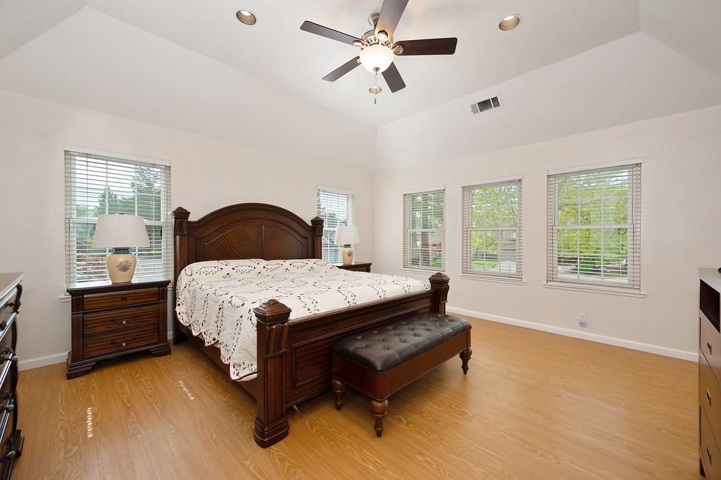 Detail Gallery Image 45 of 78 For 7707 Rio Barco Way, Sacramento,  CA 95831 - 4 Beds | 3 Baths