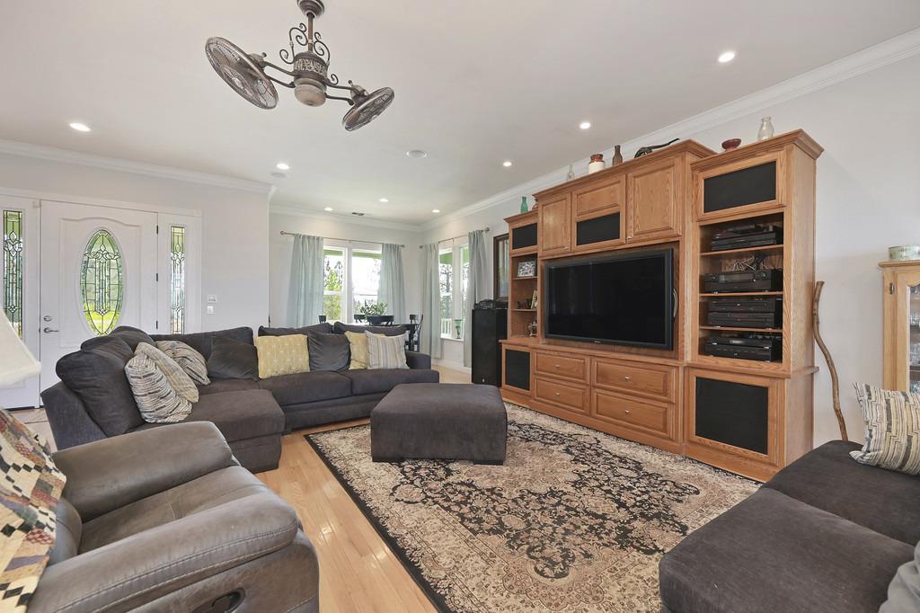 Detail Gallery Image 34 of 99 For 5901 Traverse Creek Rd, Garden Valley,  CA 95633 - 2 Beds | 2 Baths