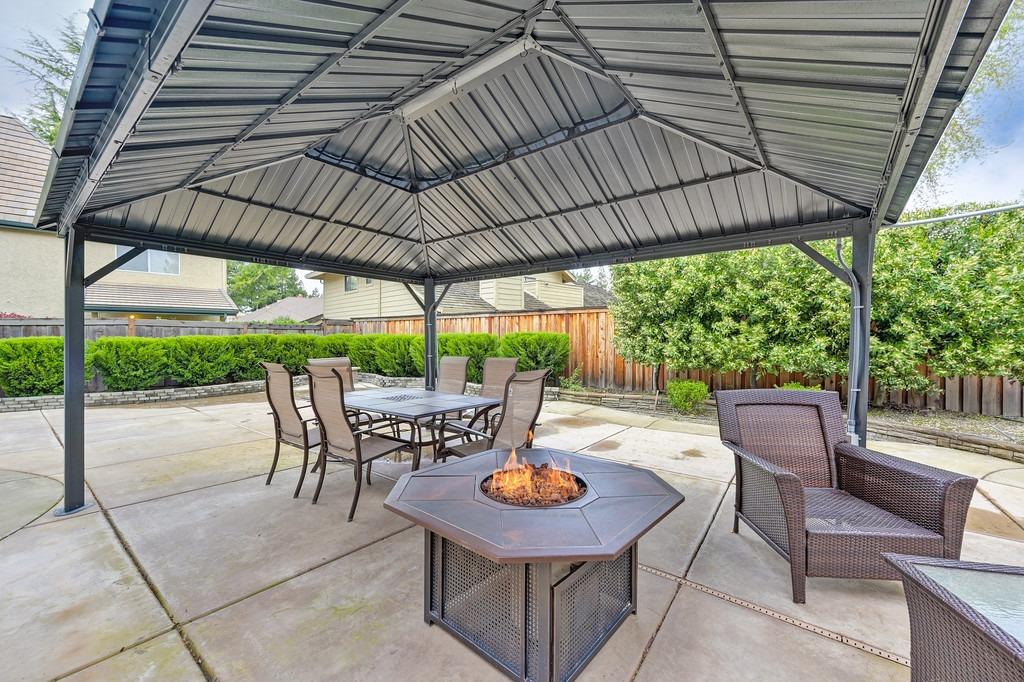 Detail Gallery Image 58 of 78 For 7707 Rio Barco Way, Sacramento,  CA 95831 - 4 Beds | 3 Baths