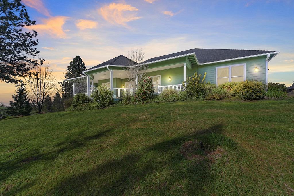 Detail Gallery Image 3 of 99 For 5901 Traverse Creek Rd, Garden Valley,  CA 95633 - 2 Beds | 2 Baths