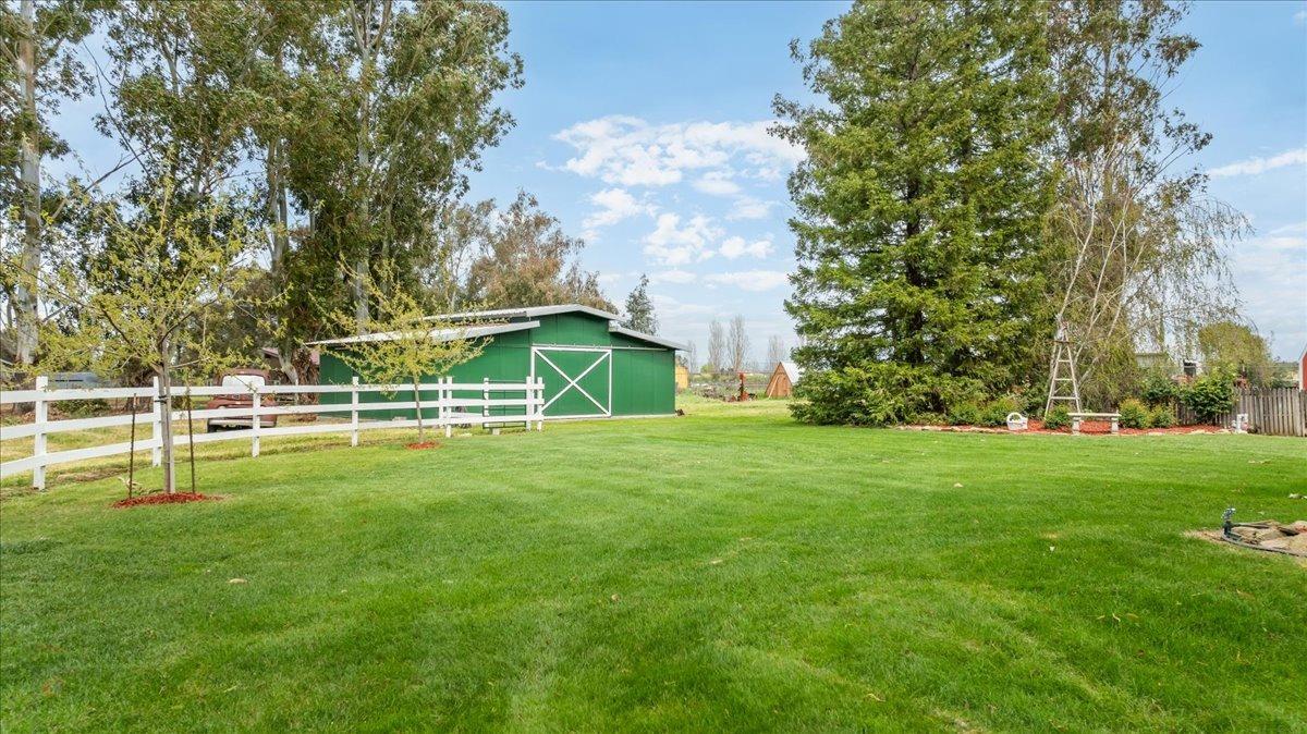 Detail Gallery Image 55 of 72 For 940 N Fine Rd, Linden,  CA 95236 - 4 Beds | 2/1 Baths
