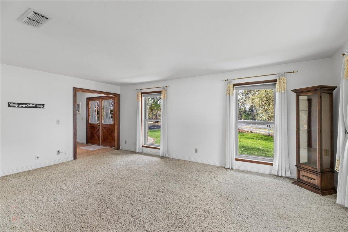 Detail Gallery Image 20 of 72 For 940 N Fine Rd, Linden,  CA 95236 - 4 Beds | 2/1 Baths