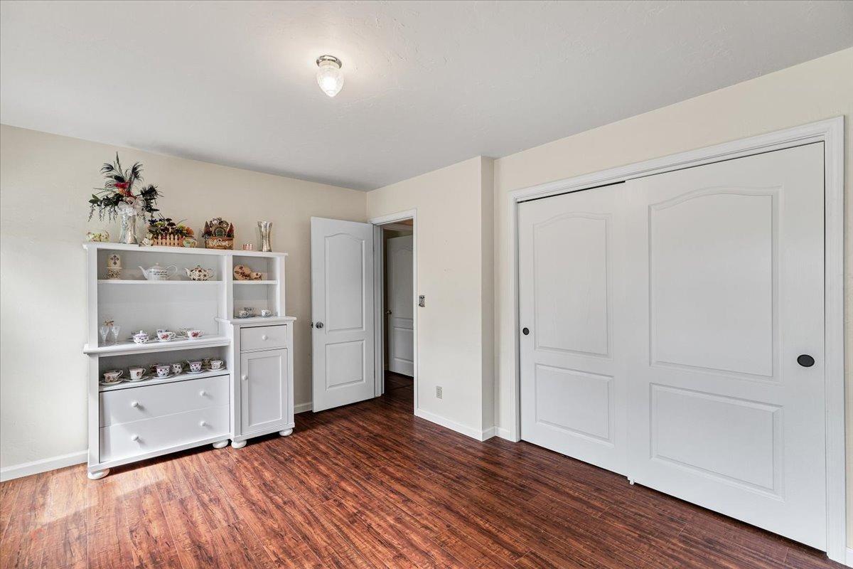 Detail Gallery Image 37 of 72 For 940 N Fine Rd, Linden,  CA 95236 - 4 Beds | 2/1 Baths