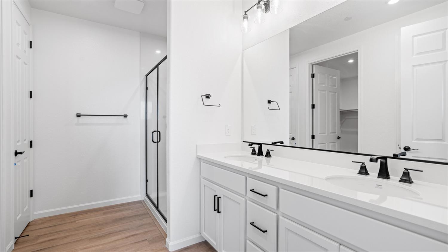 Detail Gallery Image 21 of 36 For 1054 Camomile Dr, Plumas Lake,  CA 95961 - 4 Beds | 2 Baths