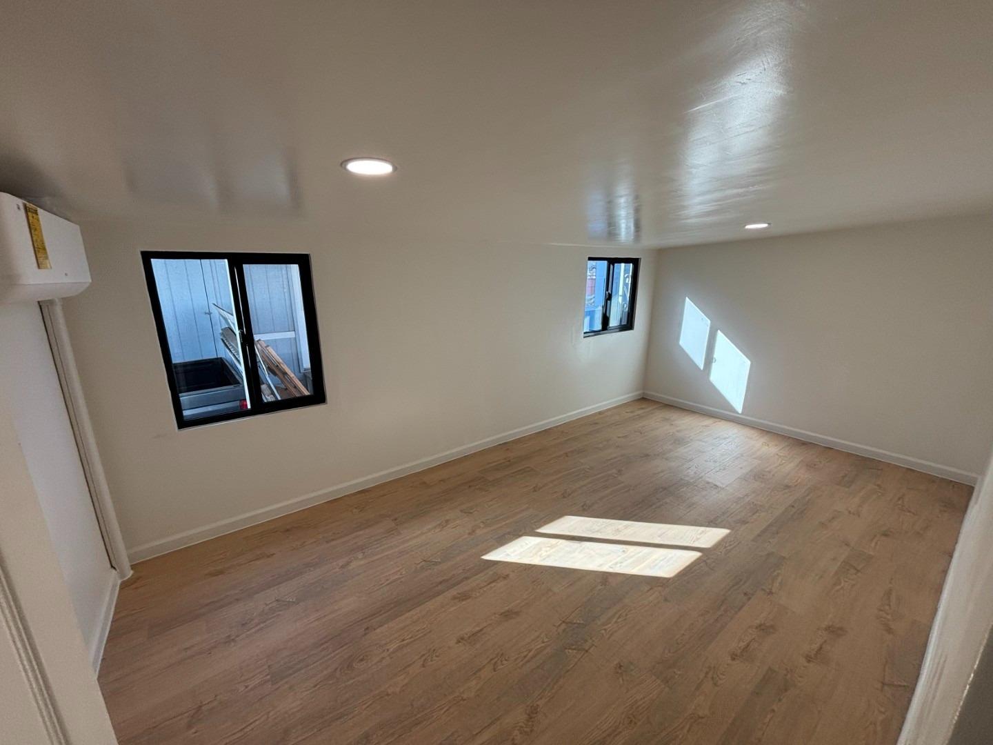 Detail Gallery Image 9 of 12 For 20806 Gridley Road 42, Lakewood,  CA 90715 - 3 Beds | 2 Baths