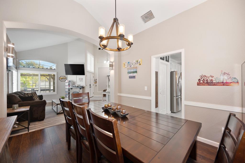 Detail Gallery Image 13 of 60 For 437 Anacapa Dr, Roseville,  CA 95678 - 4 Beds | 2/1 Baths
