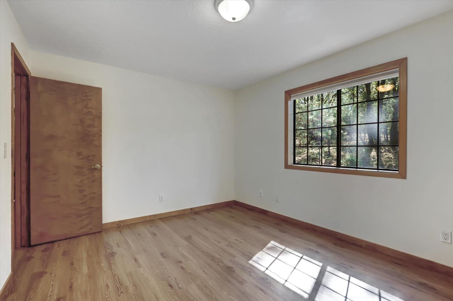 Detail Gallery Image 26 of 88 For 25801 Oak Forest Ct, Colfax,  CA 95713 - 6 Beds | 3/1 Baths