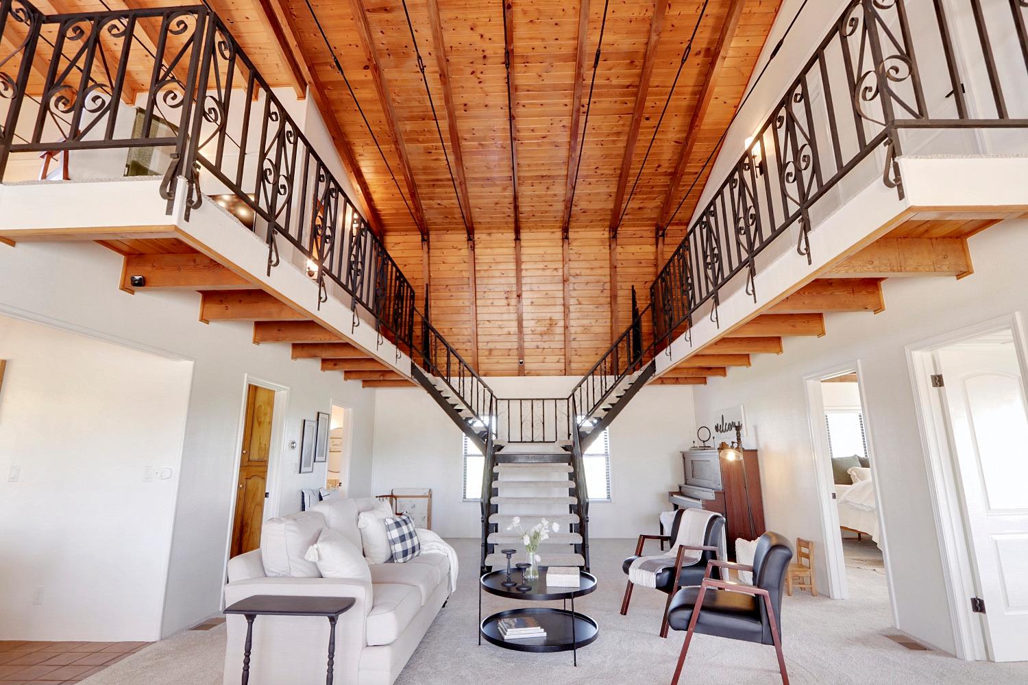 Detail Gallery Image 10 of 81 For 11855 E Eagle Bay, Acampo,  CA 95220 - 3 Beds | 2 Baths