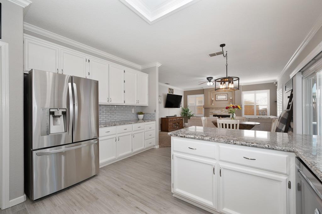 Detail Gallery Image 18 of 60 For 437 Anacapa Dr, Roseville,  CA 95678 - 4 Beds | 2/1 Baths