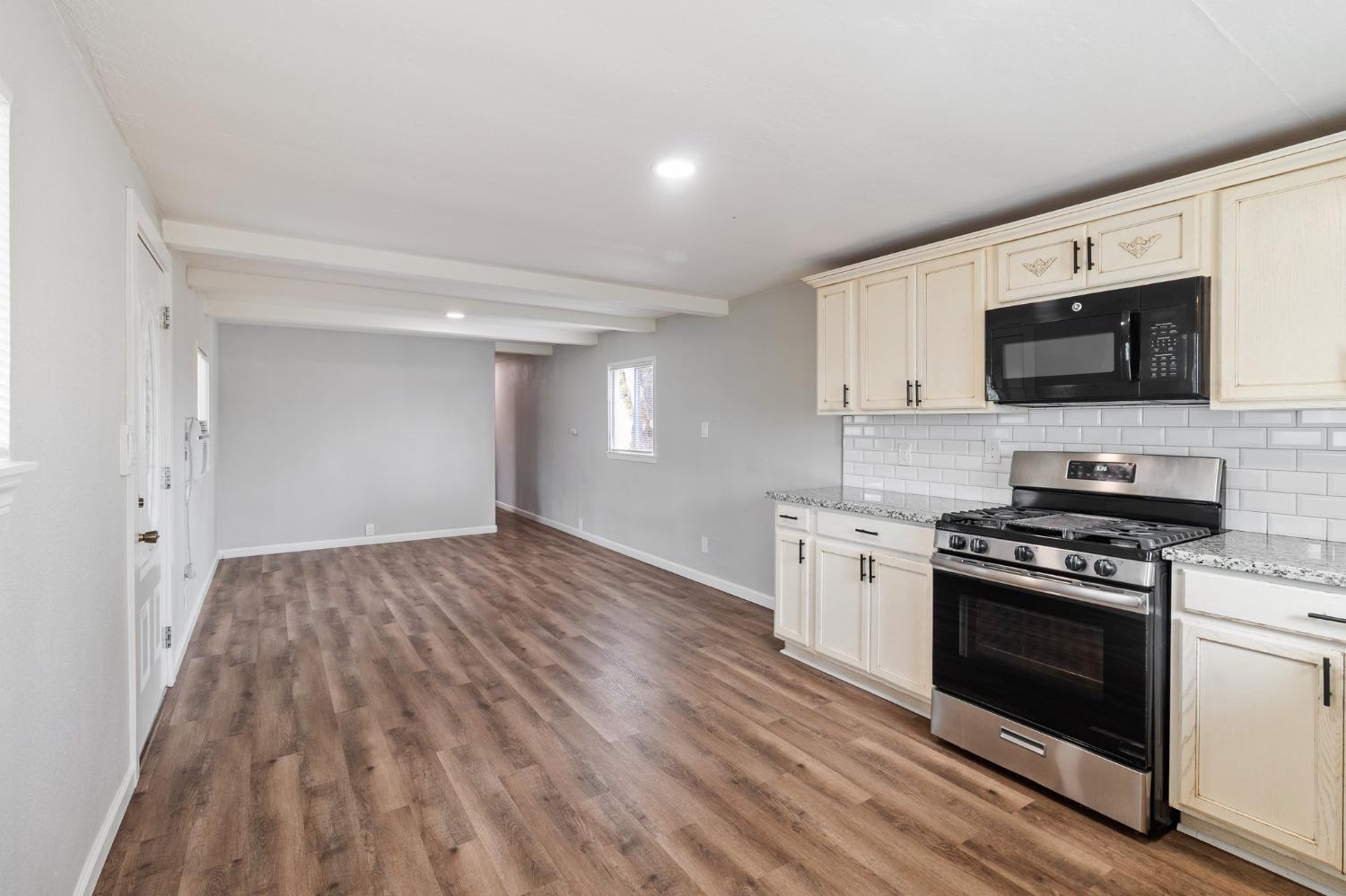 Detail Gallery Image 6 of 18 For 2900 Muir Ave 42, Atwater,  CA 95301 - 2 Beds | 1 Baths