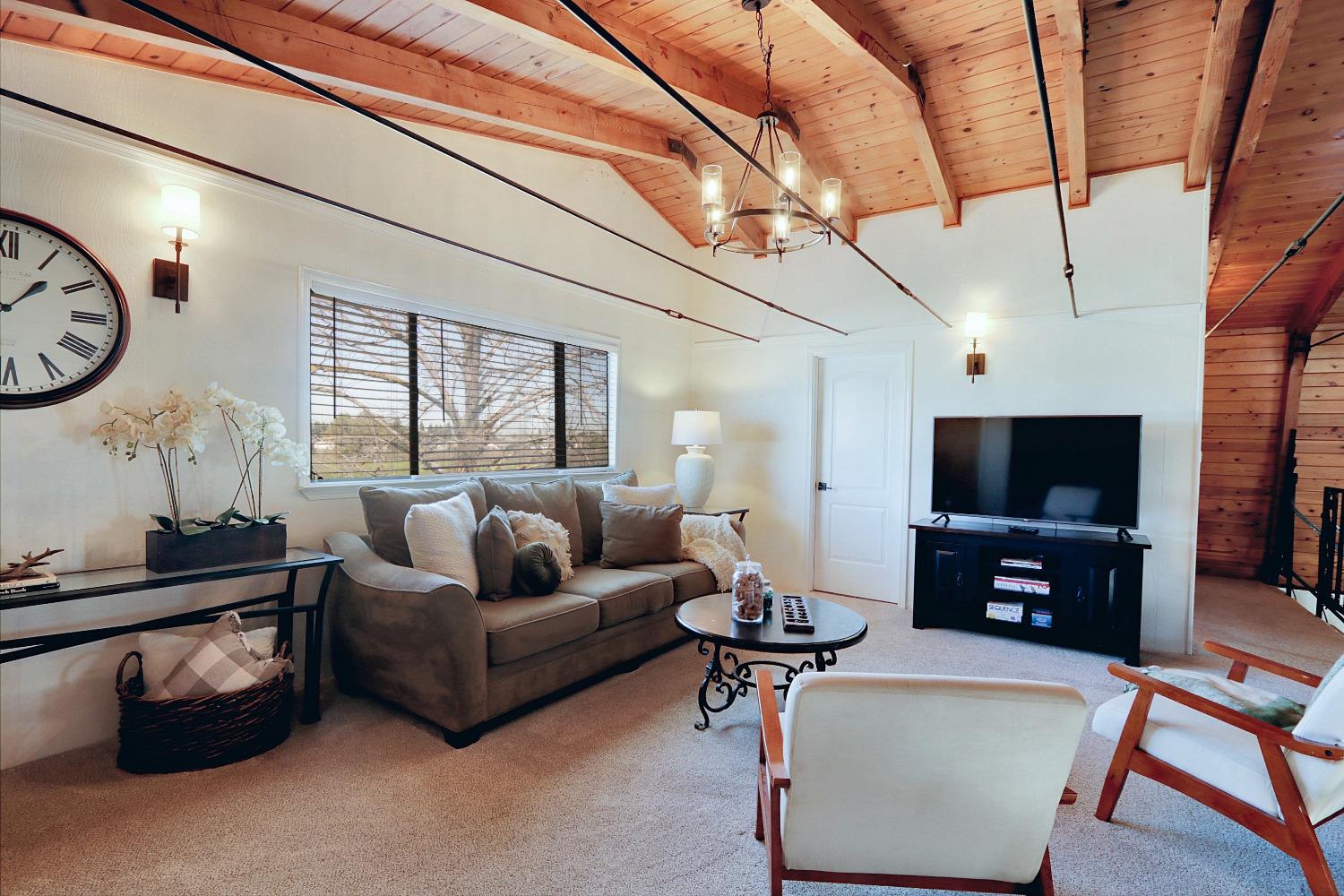 Detail Gallery Image 26 of 81 For 11855 E Eagle Bay, Acampo,  CA 95220 - 3 Beds | 2 Baths
