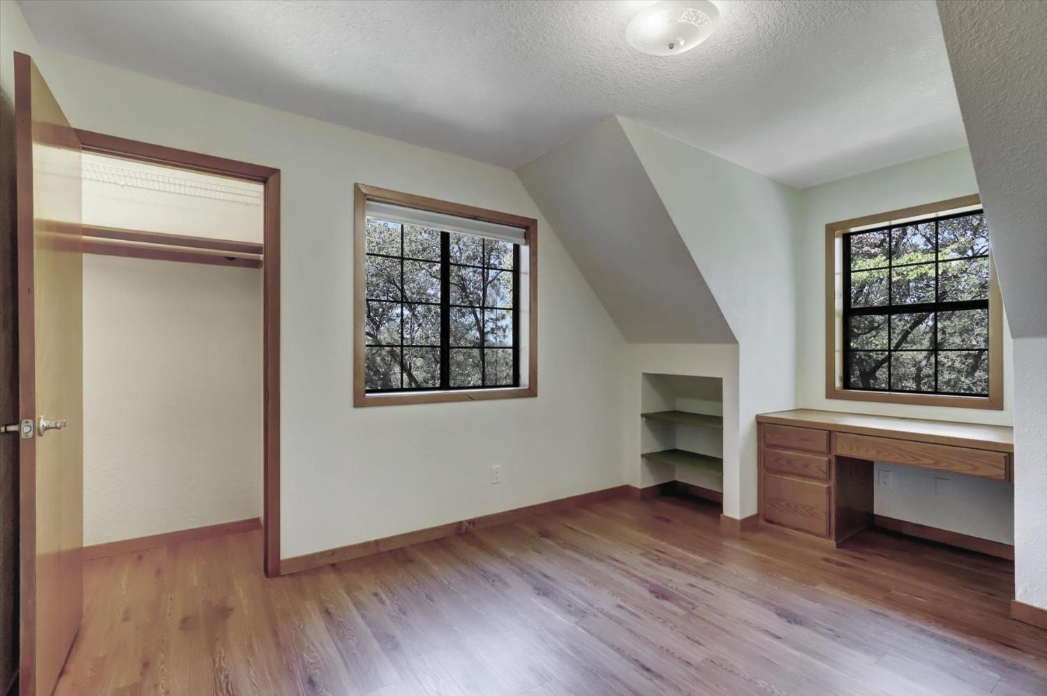 Detail Gallery Image 23 of 88 For 25801 Oak Forest Ct, Colfax,  CA 95713 - 6 Beds | 3/1 Baths