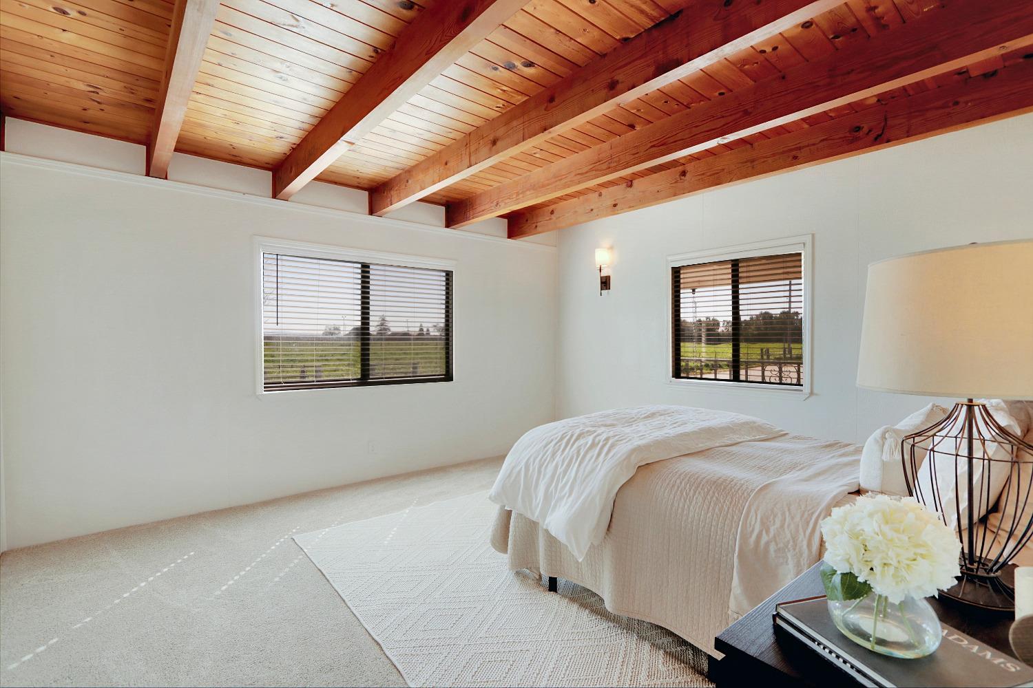 Detail Gallery Image 33 of 81 For 11855 E Eagle Bay, Acampo,  CA 95220 - 3 Beds | 2 Baths