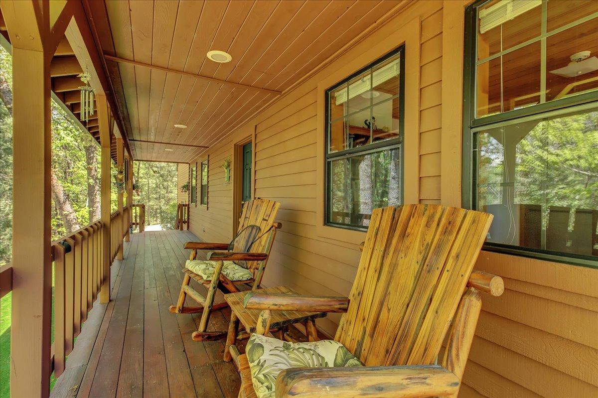 Detail Gallery Image 2 of 88 For 25801 Oak Forest Ct, Colfax,  CA 95713 - 6 Beds | 3/1 Baths
