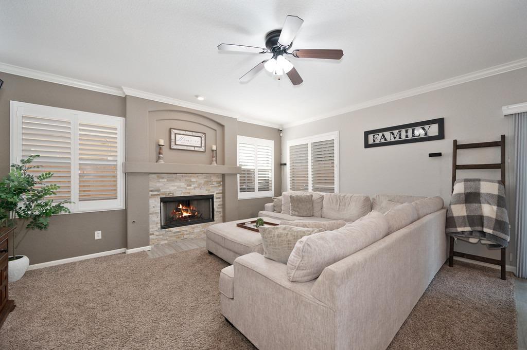 Detail Gallery Image 26 of 60 For 437 Anacapa Dr, Roseville,  CA 95678 - 4 Beds | 2/1 Baths