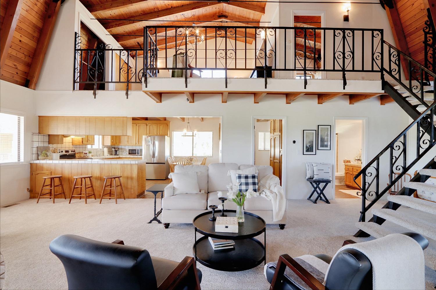 Detail Gallery Image 15 of 81 For 11855 E Eagle Bay, Acampo,  CA 95220 - 3 Beds | 2 Baths