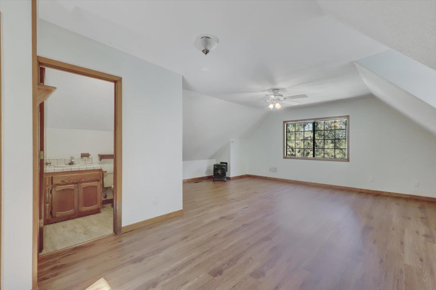 Detail Gallery Image 21 of 88 For 25801 Oak Forest Ct, Colfax,  CA 95713 - 6 Beds | 3/1 Baths