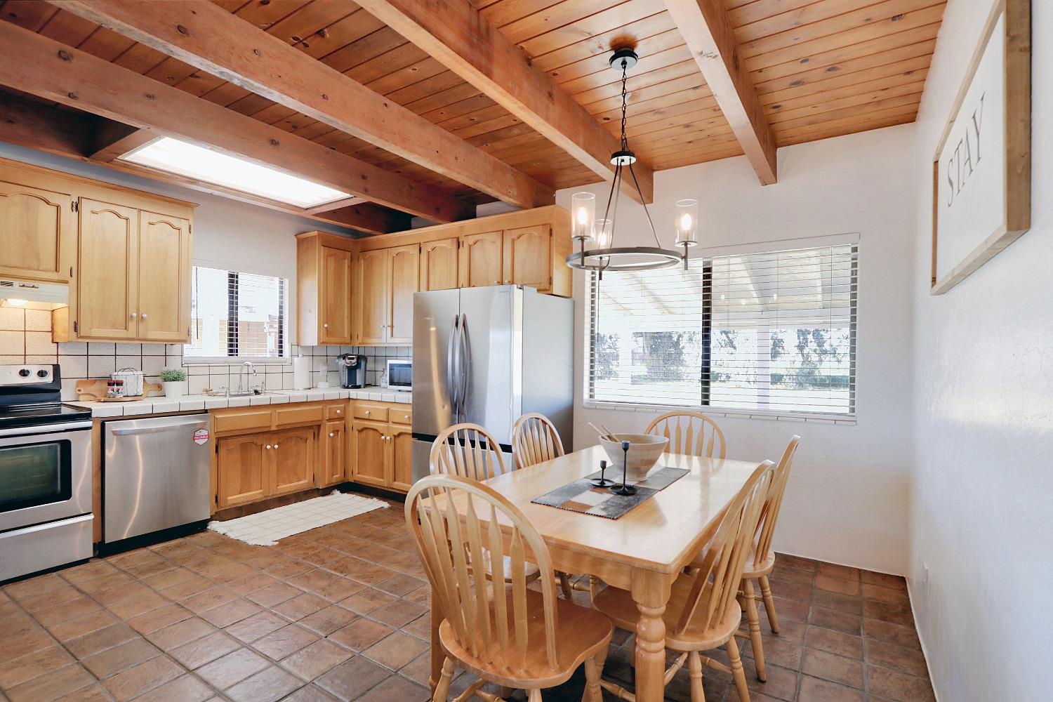 Detail Gallery Image 17 of 81 For 11855 E Eagle Bay, Acampo,  CA 95220 - 3 Beds | 2 Baths