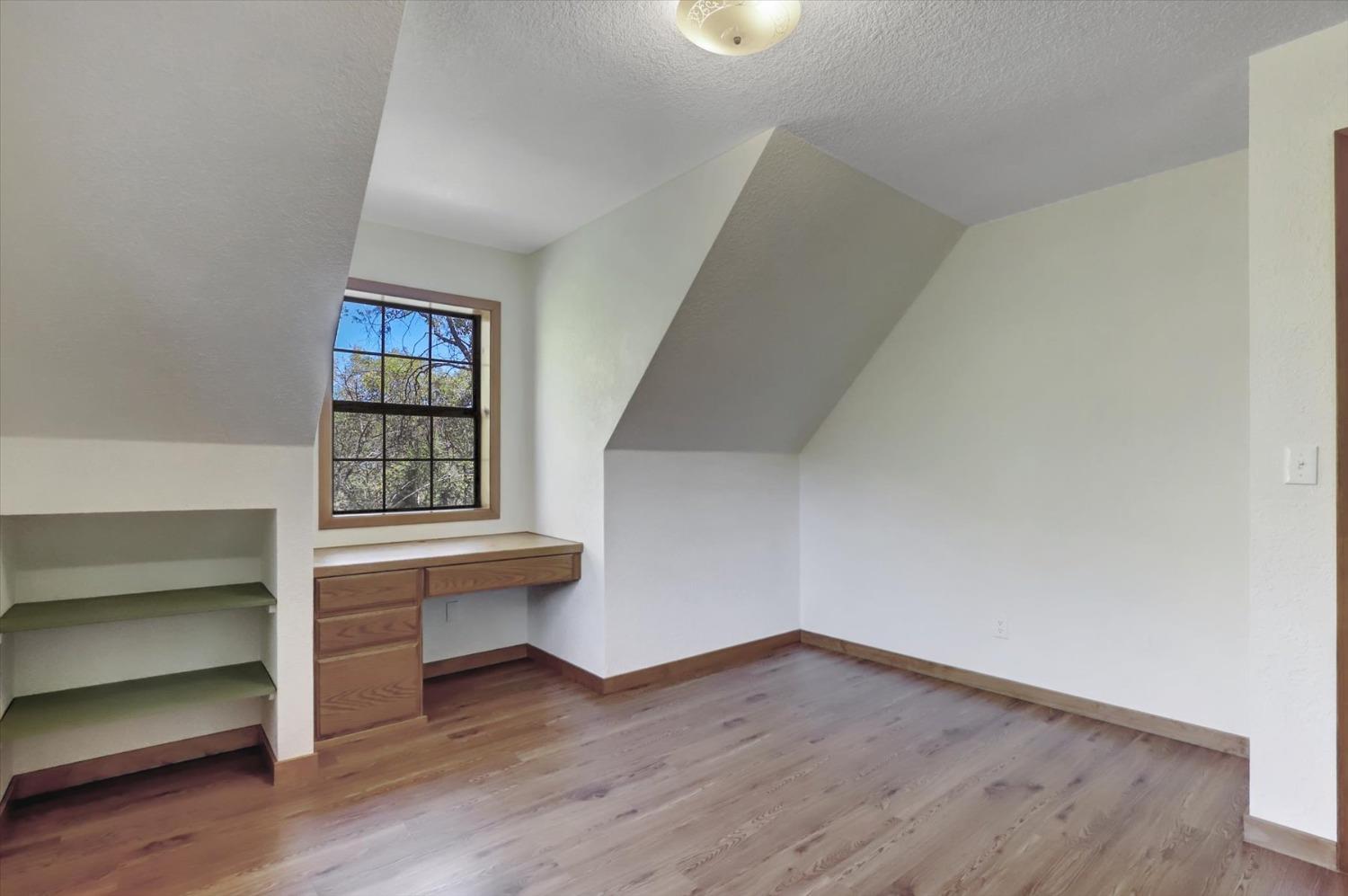 Detail Gallery Image 37 of 88 For 25801 Oak Forest Ct, Colfax,  CA 95713 - 6 Beds | 3/1 Baths