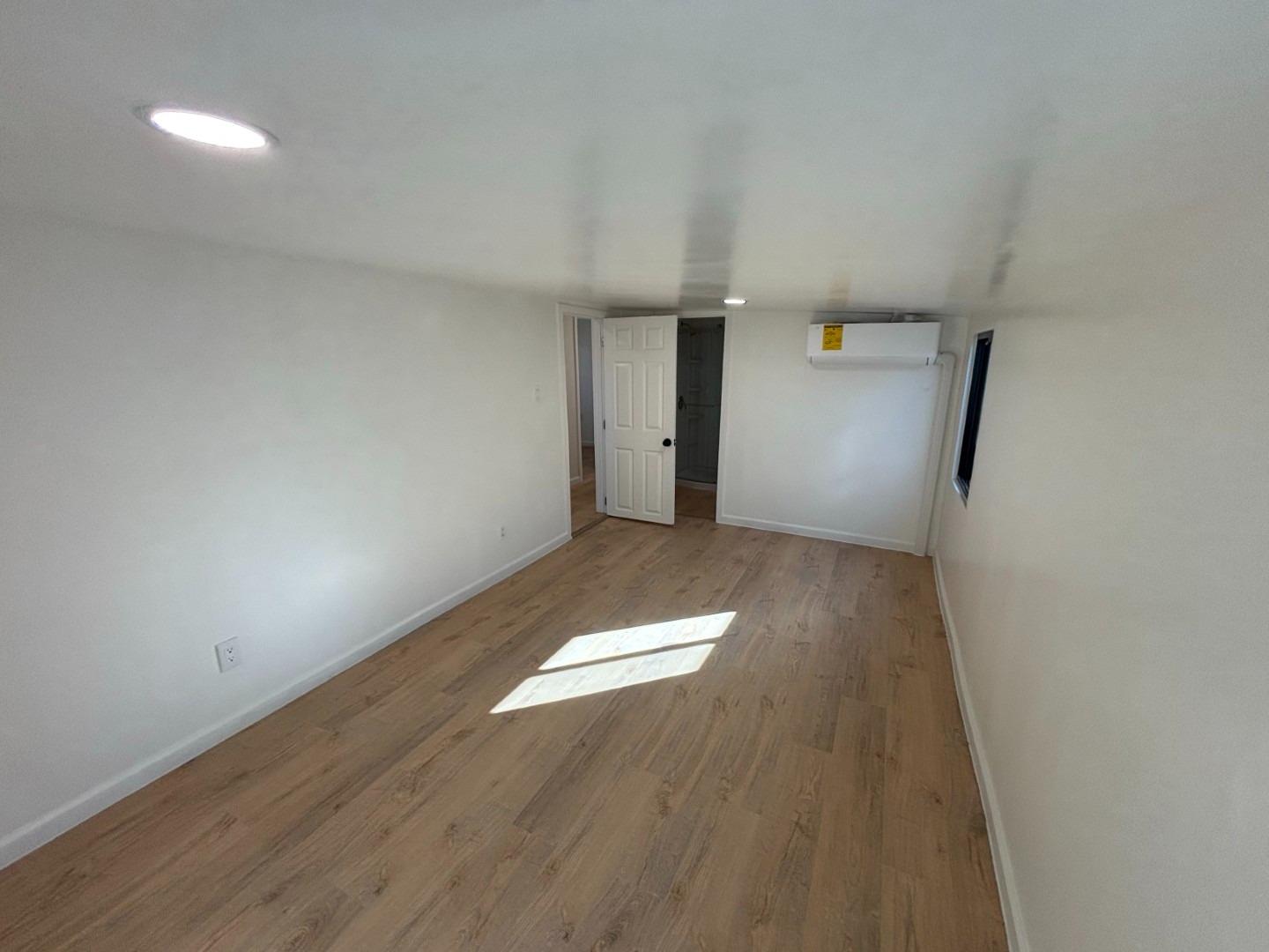 Detail Gallery Image 10 of 12 For 20806 Gridley Road 42, Lakewood,  CA 90715 - 3 Beds | 2 Baths