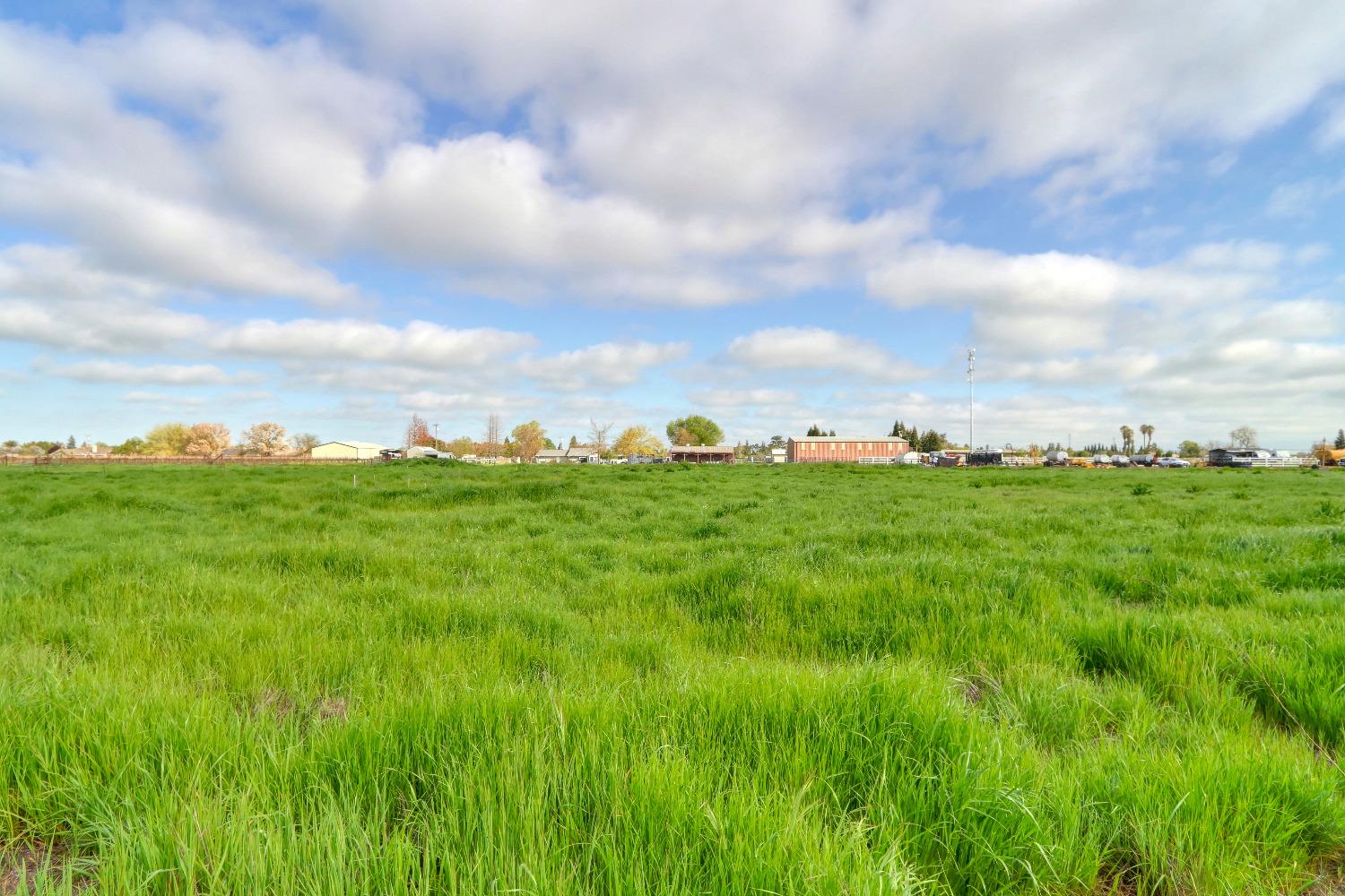 Detail Gallery Image 55 of 81 For 11855 E Eagle Bay, Acampo,  CA 95220 - 3 Beds | 2 Baths