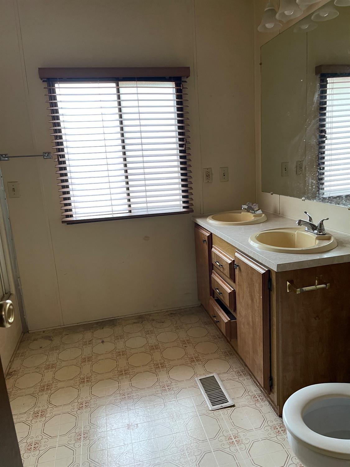 Detail Gallery Image 26 of 29 For 23750 Carson Dr 39, Pioneer,  CA 95666 - 2 Beds | 2 Baths