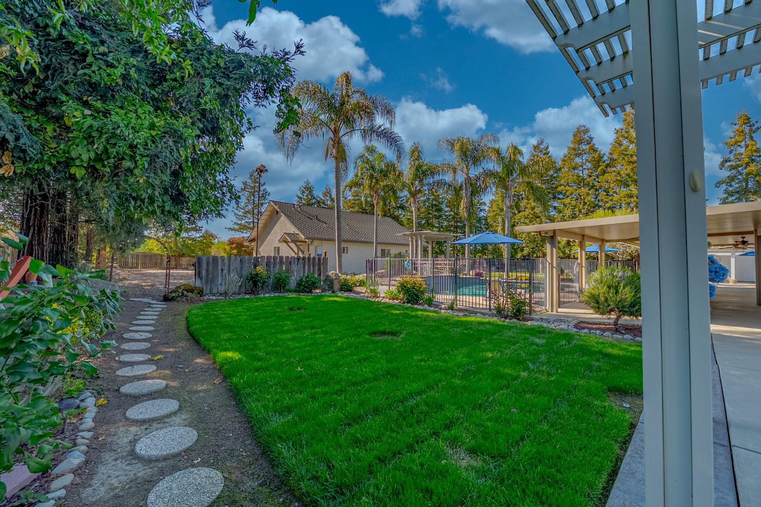 Detail Gallery Image 21 of 73 For 2223 Taylor Jean, Atwater,  CA 95301 - 4 Beds | 3 Baths