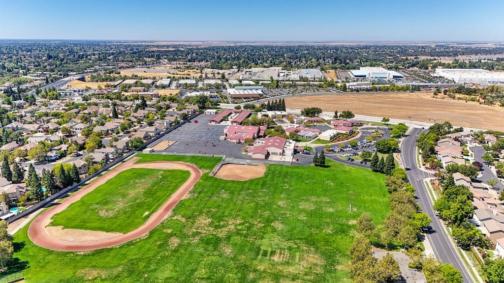Detail Gallery Image 59 of 60 For 437 Anacapa Dr, Roseville,  CA 95678 - 4 Beds | 2/1 Baths