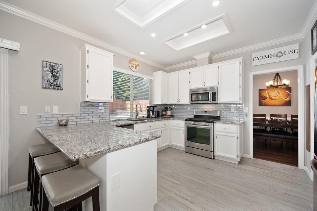 Detail Gallery Image 16 of 60 For 437 Anacapa Dr, Roseville,  CA 95678 - 4 Beds | 2/1 Baths