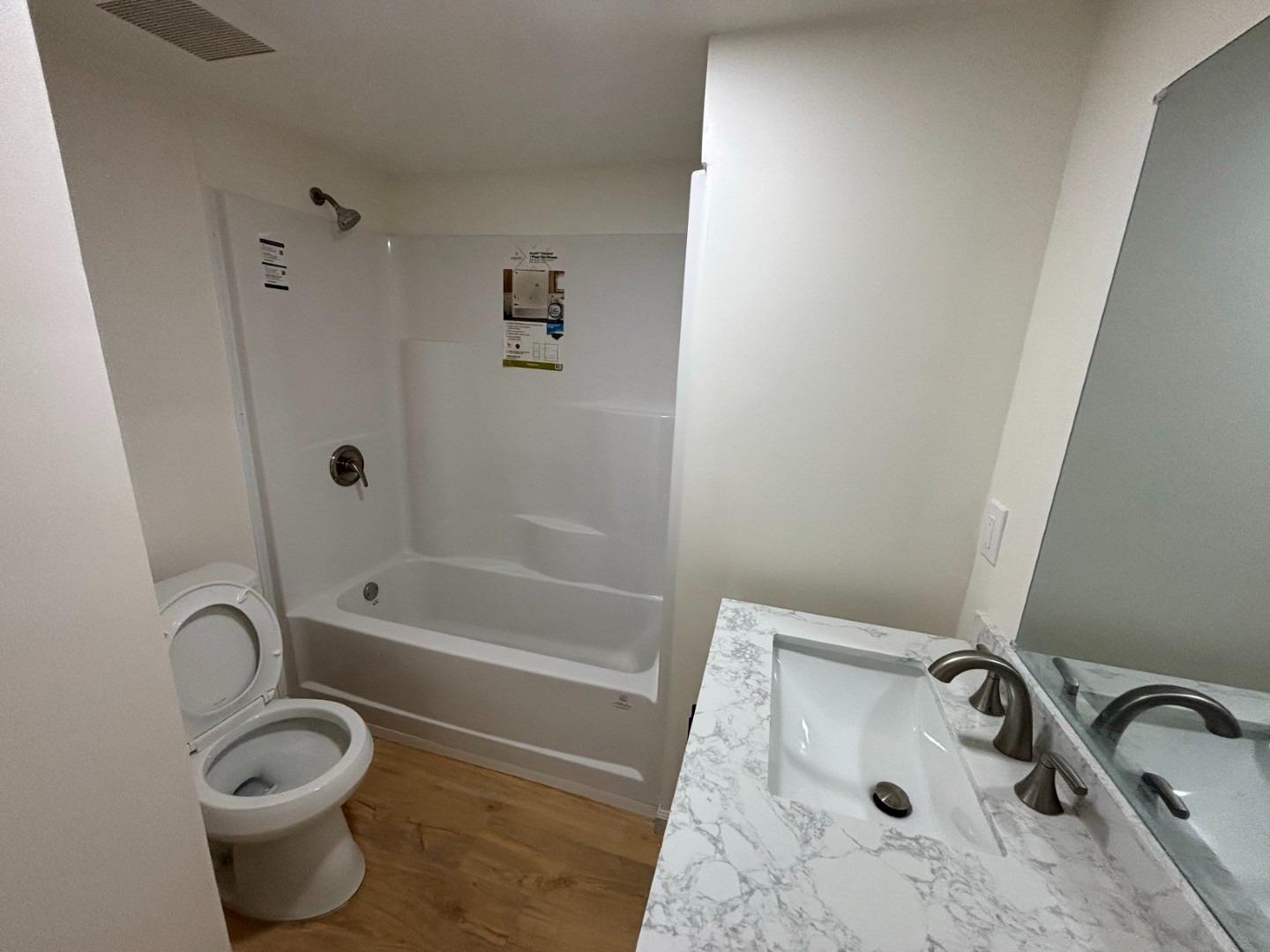 Detail Gallery Image 7 of 12 For 20806 Gridley Road 42, Lakewood,  CA 90715 - 3 Beds | 2 Baths