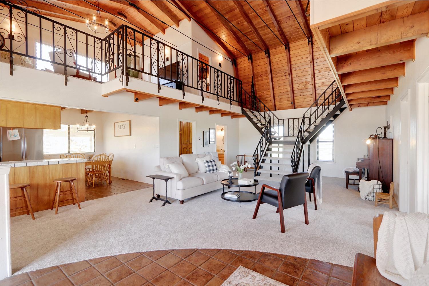Detail Gallery Image 11 of 81 For 11855 E Eagle Bay, Acampo,  CA 95220 - 3 Beds | 2 Baths