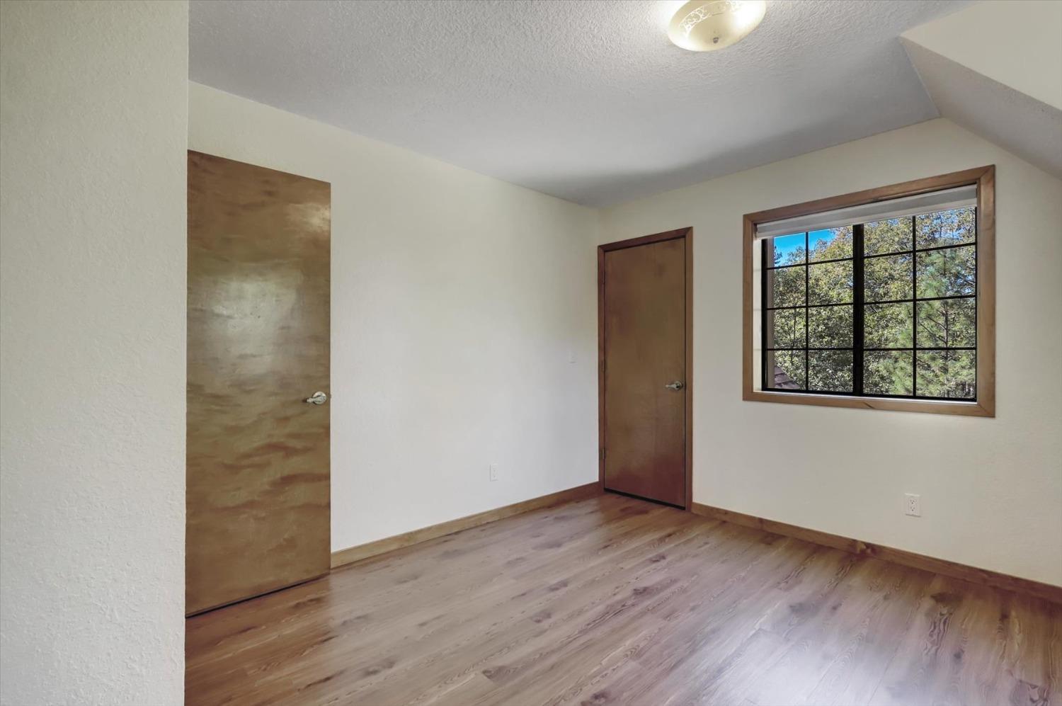 Detail Gallery Image 24 of 88 For 25801 Oak Forest Ct, Colfax,  CA 95713 - 6 Beds | 3/1 Baths